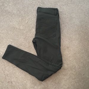 Prana Brenna Pant